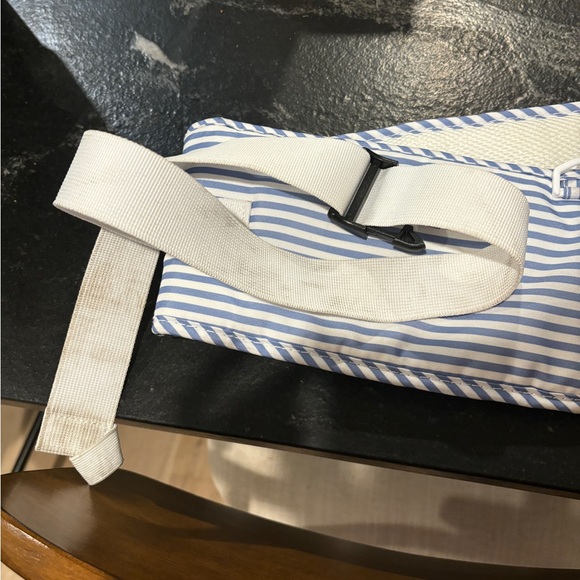 Lite Baby Hip Carrier - Picture 3 of 3